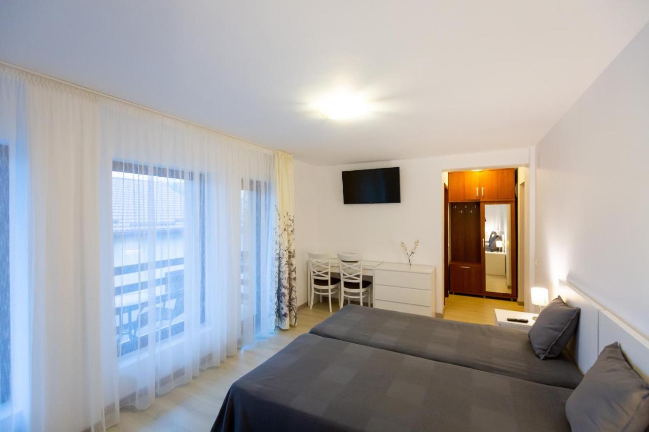 Pensiunea Mateo Hotel Buzau Exterior photo